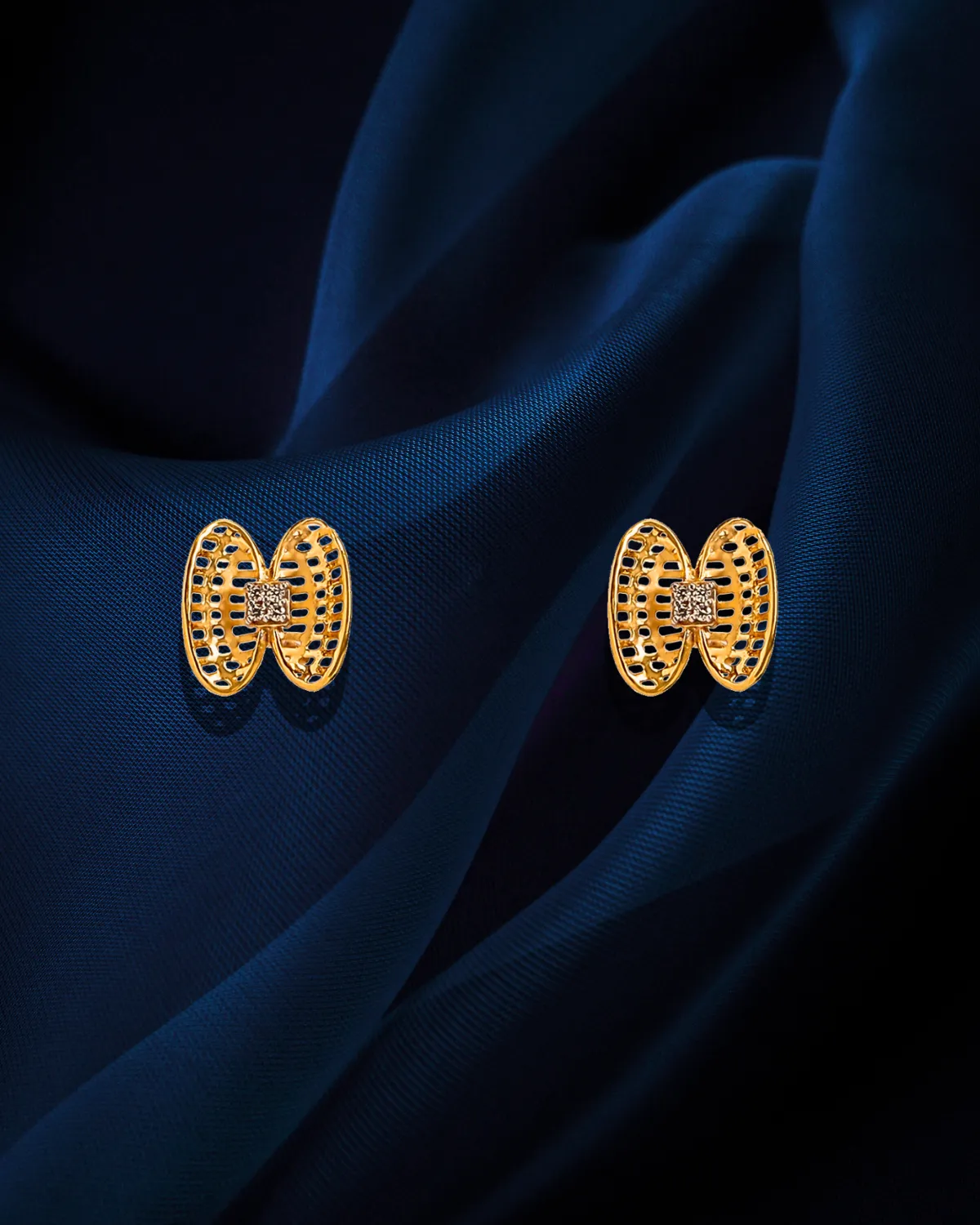 22 KT Designer Gold Pendant Set (D143)