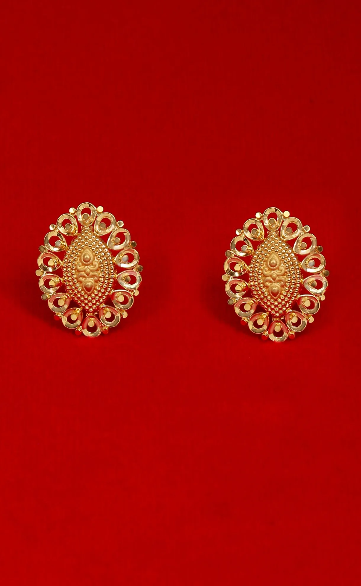 22 KT Designer Gold Pendant Set (D144)
