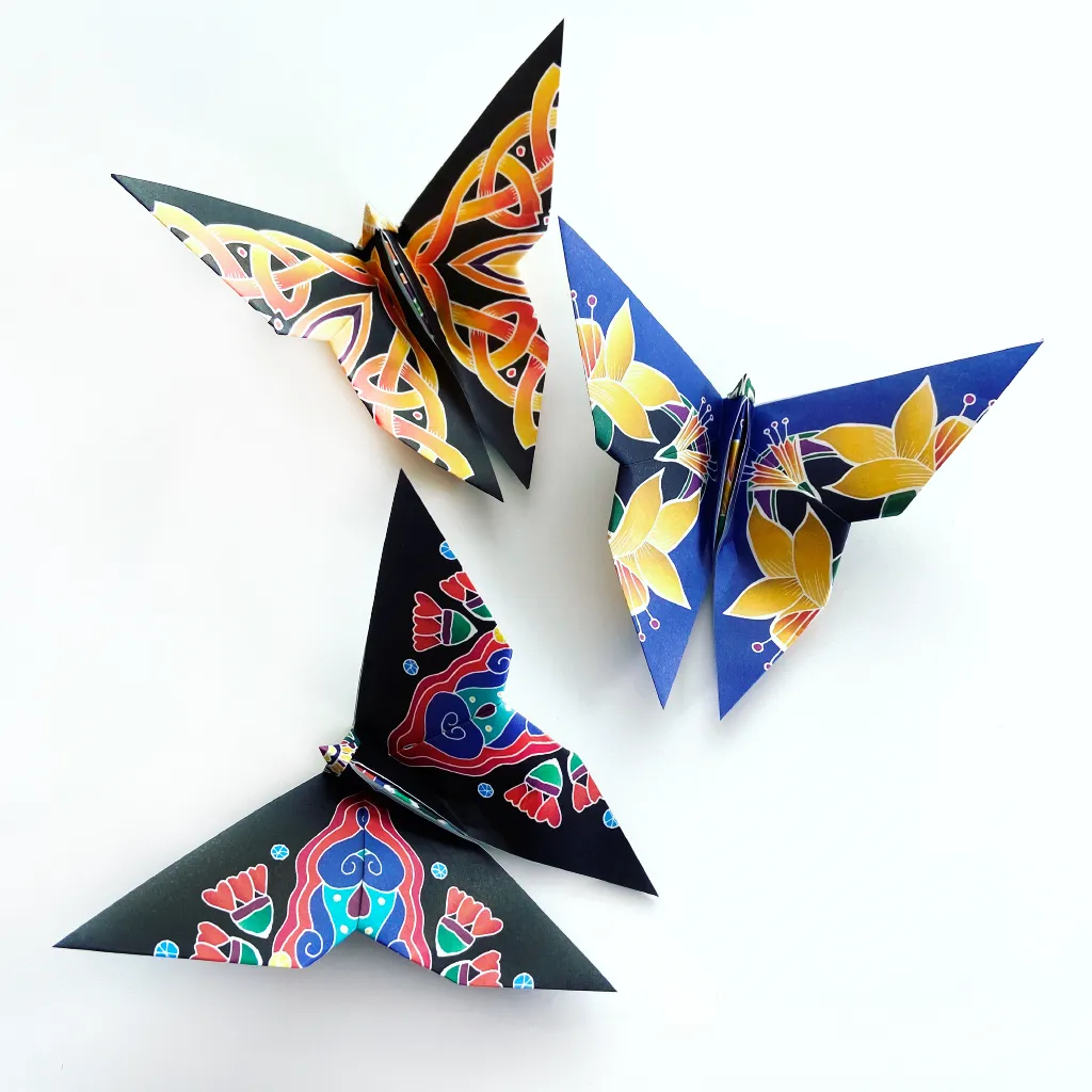 Kaleidoscope Series Origami, Artistic 5 7/8" (4525)