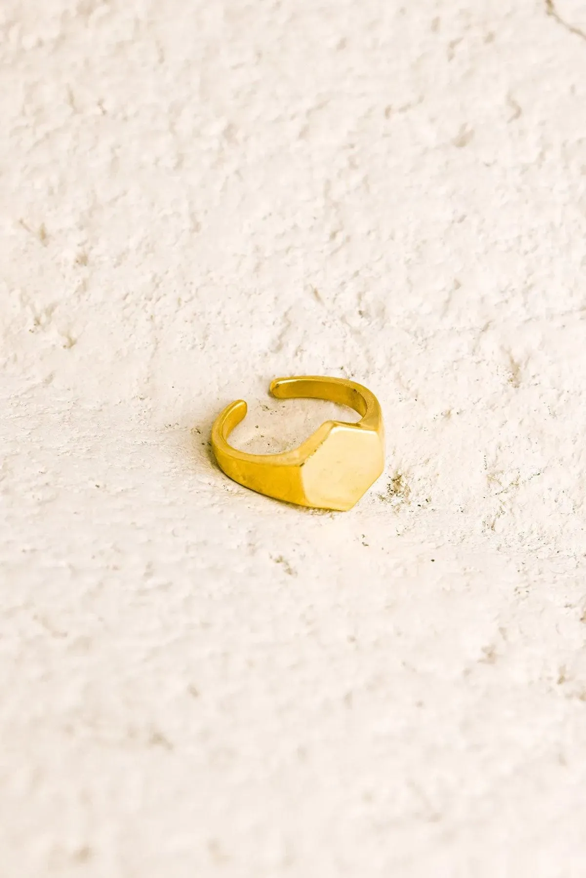 Metallic Hexagon Signet Fashion Ring