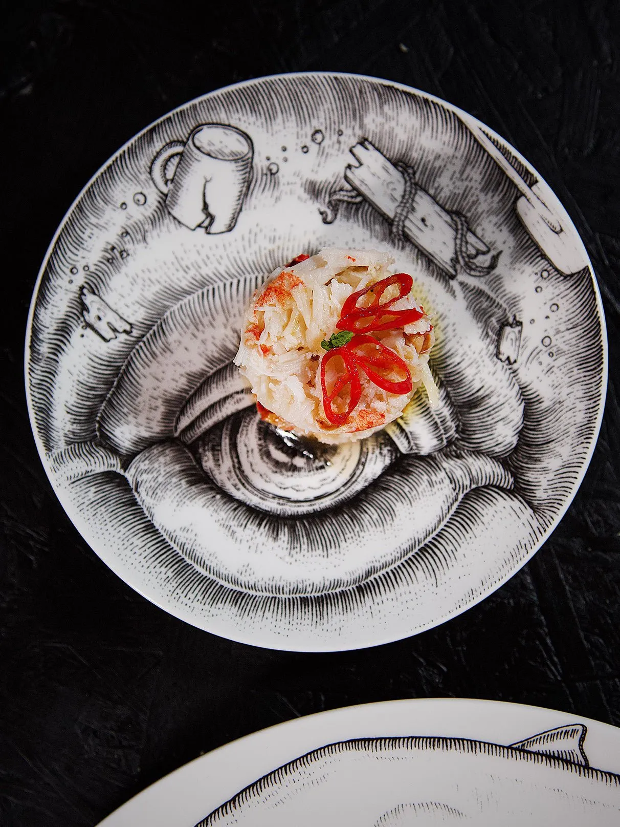 Moby Dick Plate Set