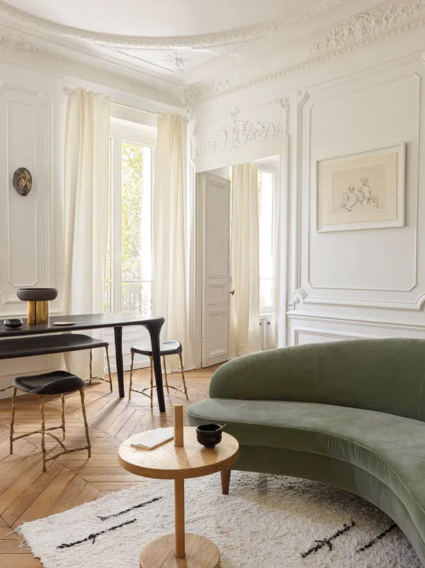 UNDERSTATED ELEGANCE