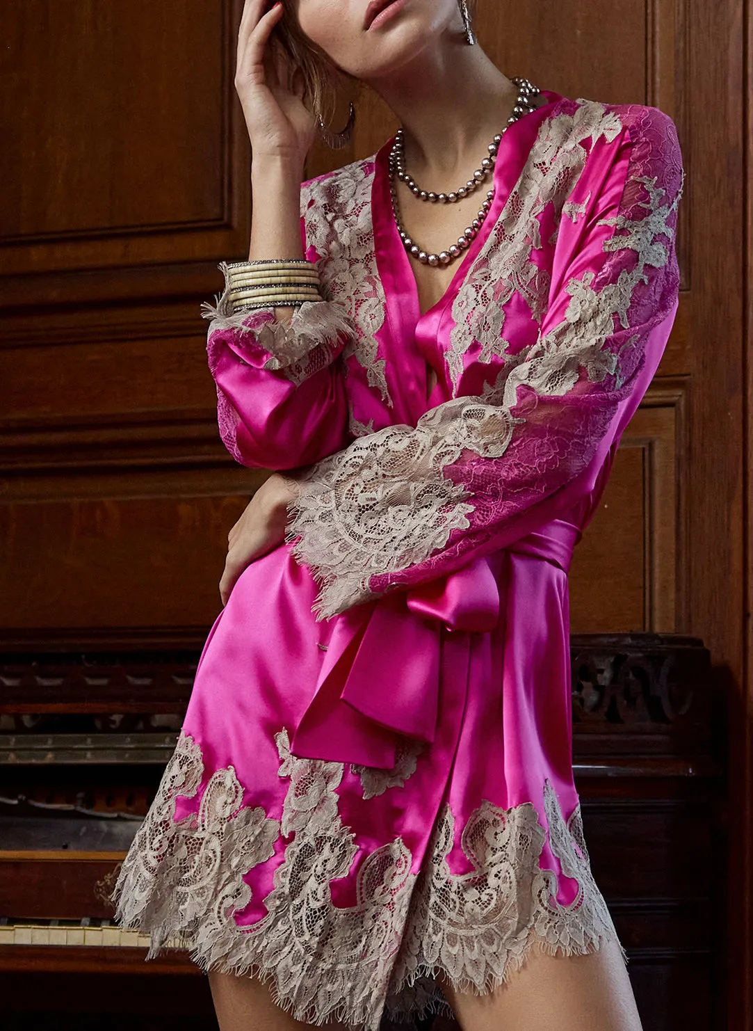 Venus Fuchsia/Gravier Short Robe